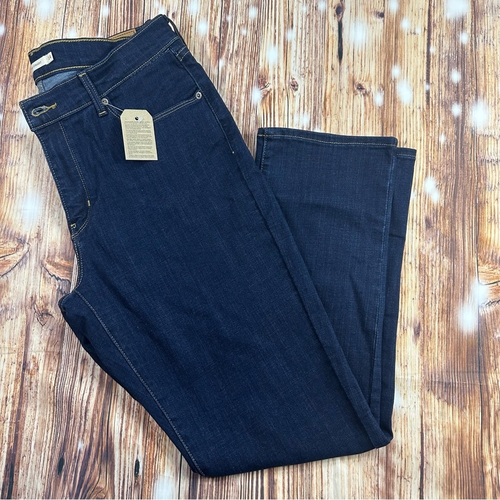 NWT Levis Classic Straight Women’s Mid Rise Jeans Size ( 14) 32x30 - Picture 1 of 16